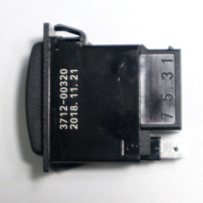 OE NO. 3712-00320 Interruptor de rocker de control de luz para piezas de autobús King Long JK982-210A