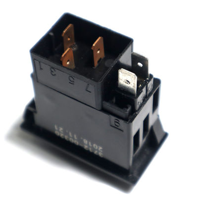OE NO. 3712-00320 Interruptor de rocker de control de luz para piezas de autobús King Long JK982-210A