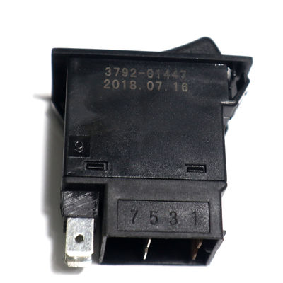 OE NO. 3792-00225 Interruptor de piezas de autobús para el interruptor de rocker de potencia principal del autobús King Long