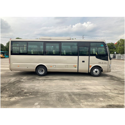 La aventura fuera de carretera se hace fácil con un motor diesel de 140 CV Autobús de limusina de 30 asientos Autobús turístico