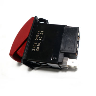 El bus de emergencia de King Long Haise tiene un interruptor de luz 3792-00694 JK969-191A para normas