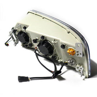 1999- Año Accesorios del autobús 4121-00133 QA951 ZK6122H9 Faros de combinación izquierda para el autobús King Long