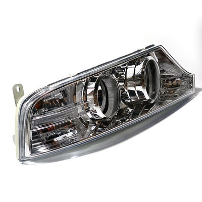 1999- Año Accesorios del autobús 4121-00133 QA951 ZK6122H9 Faros de combinación izquierda para el autobús King Long