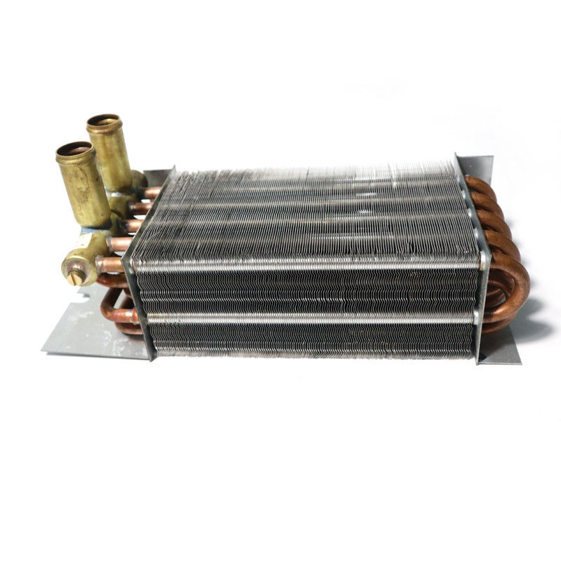 8101-04125 Tanque de agua del radiador de aluminio para el autobús Higer Aumentar el rendimiento de su HIGER